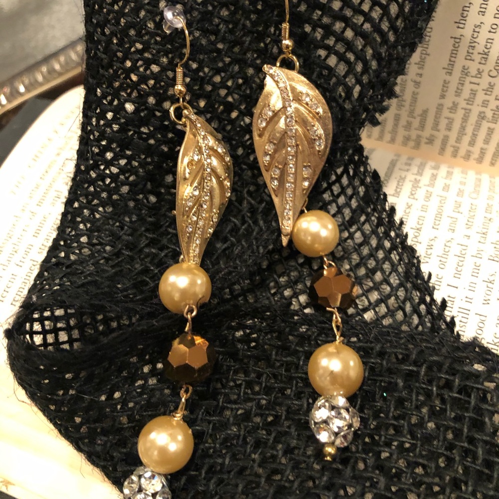 HANDMADE REPURPOSED EAR RINGS - Picture 3 of 4